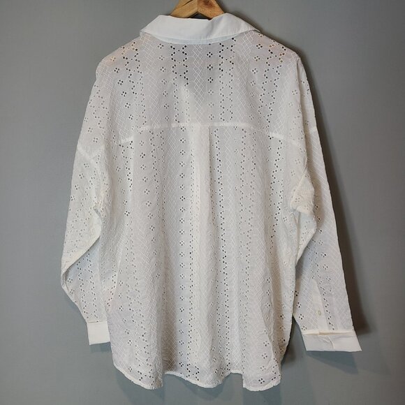Abercrombie & Fitch Oversized Button Down Shirt Womens XL Eyelet Cottage Flowy - Picture 3 of 9